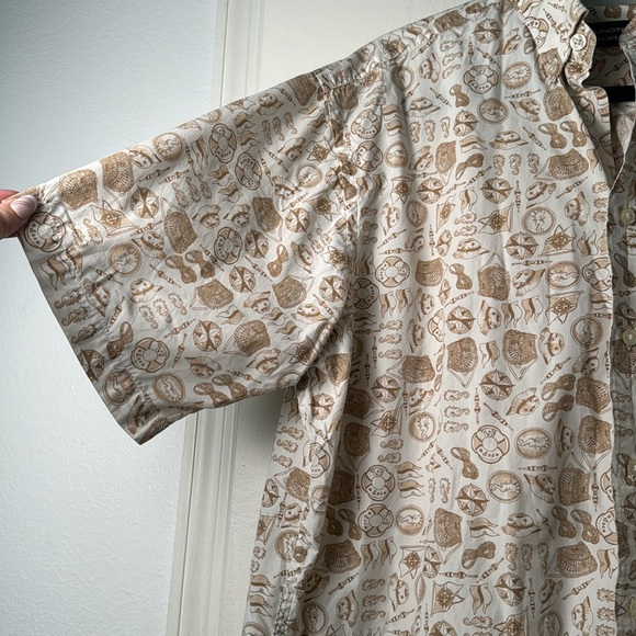 Roundtree and Yorke Expedition Adventure Short Sleeve Button Up Size Large - Picture 3 of 5